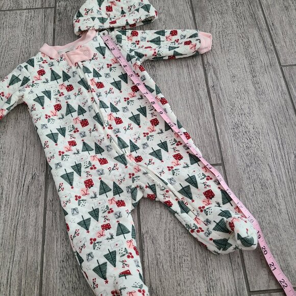 Chick Pea Baby Holiday Footed Sleeper w/hat Christmas Trees/Presents Print 3-6M - Picture 6 of 8